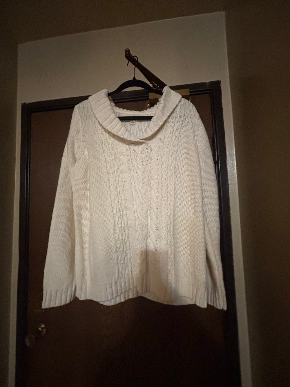 Vintage St. Johnās Cream Collared Cable-Knit Cotton Fall/ Winter Preppy Sweater